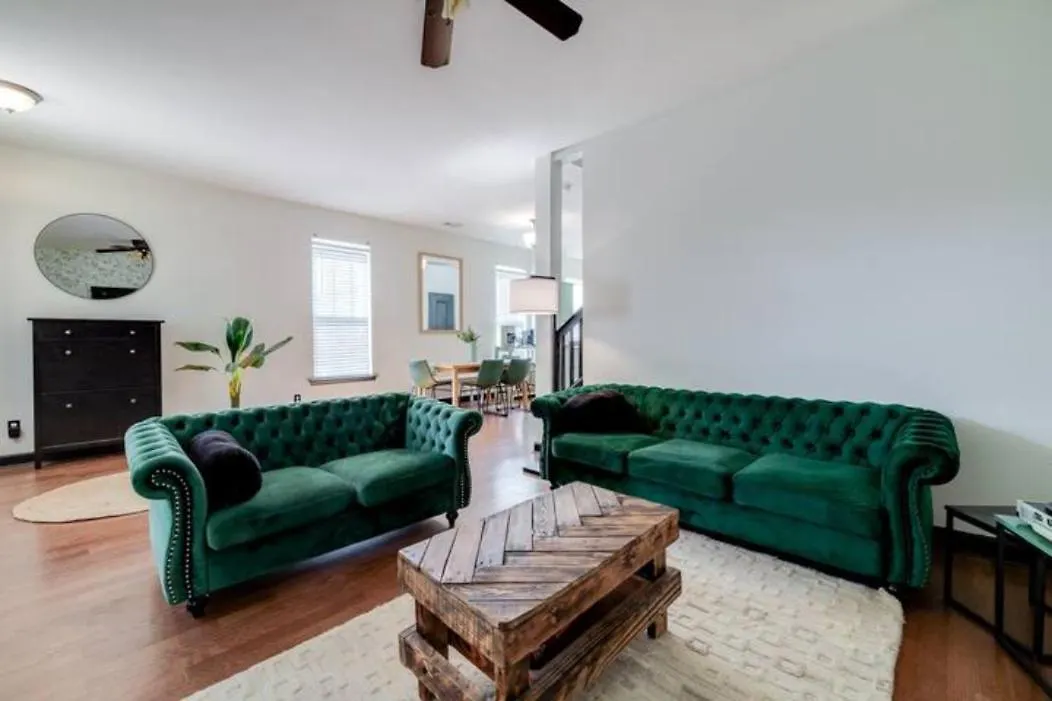 Tupelo Honey - 6 Bedroom Sleeps 16+ Savannah 0*,